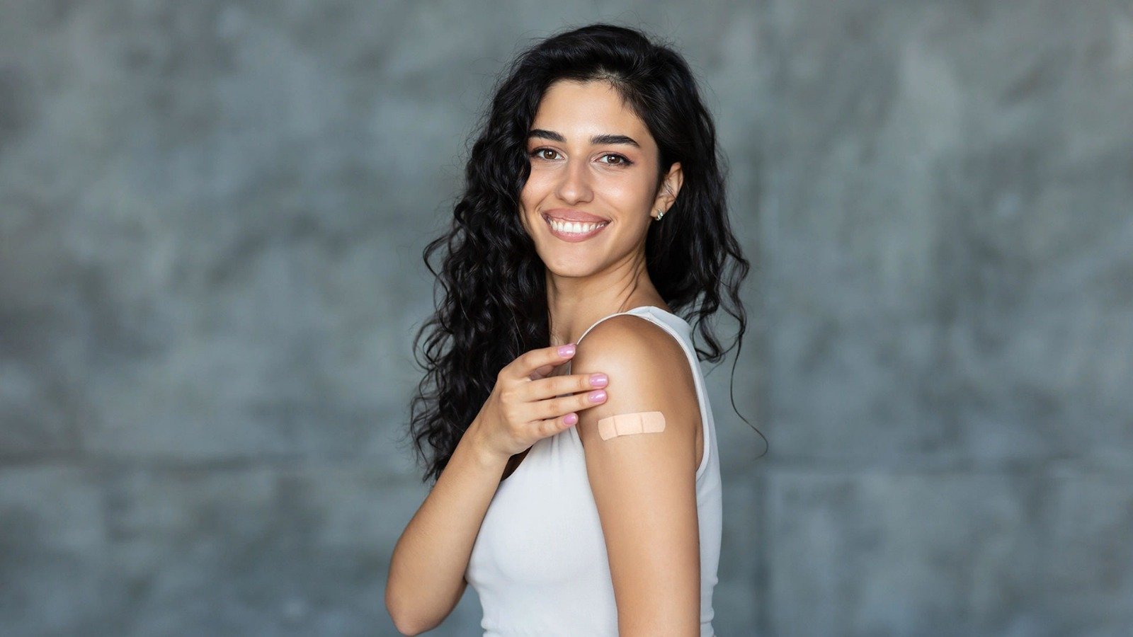 Vitamin B12 injection treatment